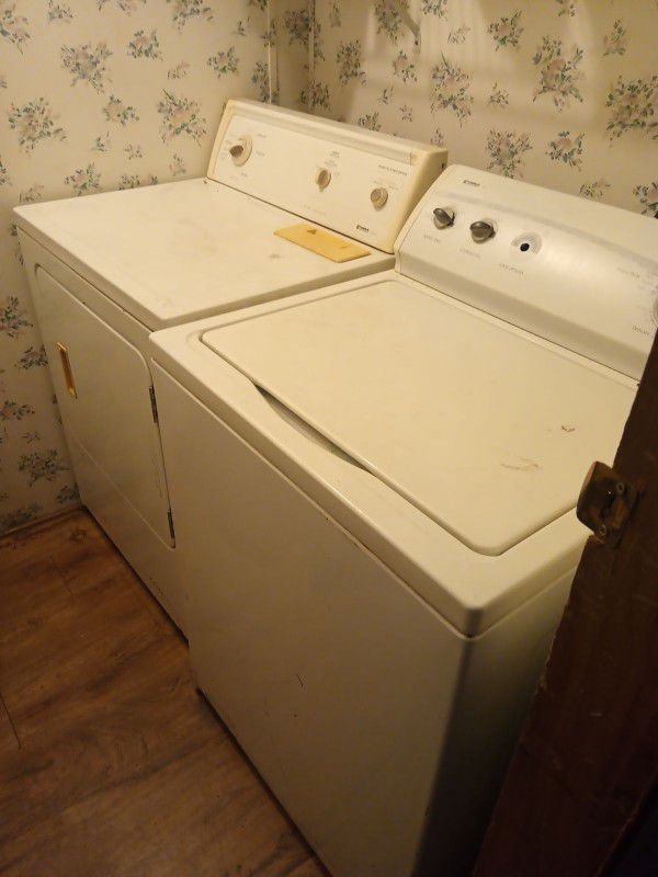 Washer & Dryer 150.00  For  Set/ Par