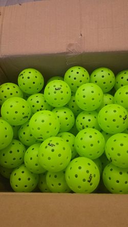 Lifetime LT pro 48 Pickleballs