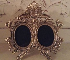 Antique Brass Picture Frame•