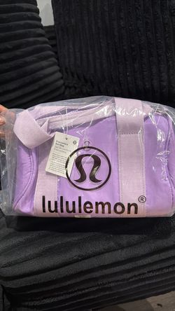 Lululemon purse