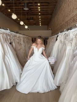 Off-the-Shoulder White Bridal Ball Gown Wedding Dress (og price $2,500)