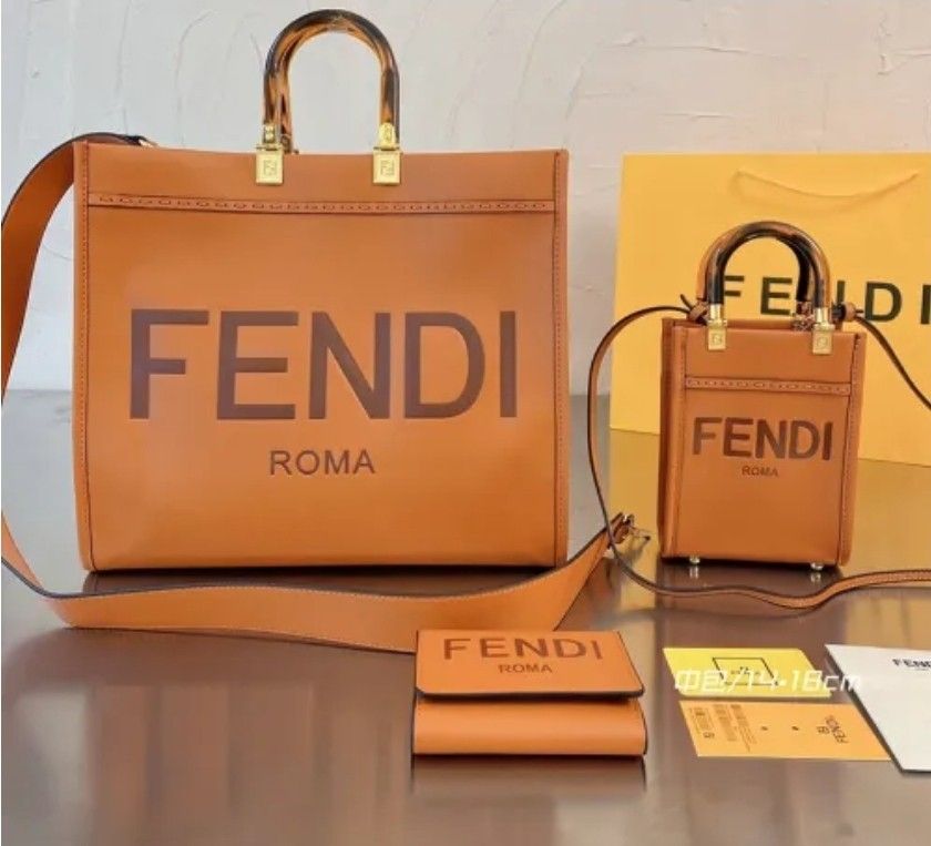 WOMEN'S ELEGANT PURSE BUNDLE SET