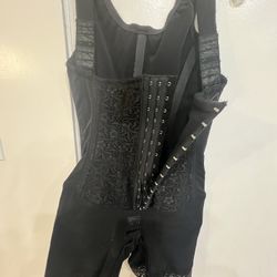 $10 Shape wear