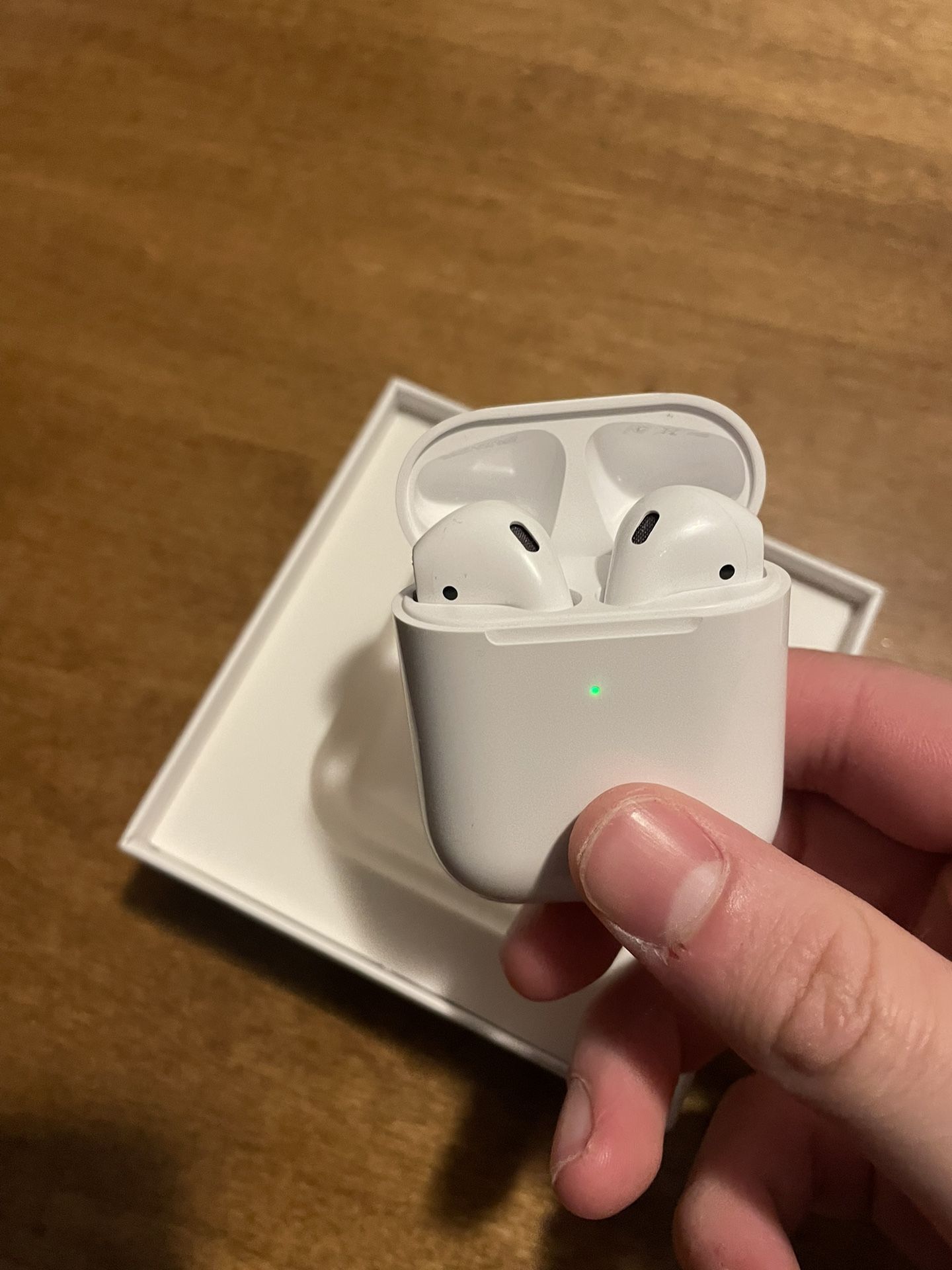 AirPods