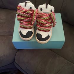 lanvins size 42      160$