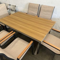 SALE🛑 Brand New 59” w 7 piece Outdoor patio dining set Aluminum base table and stackable chairs 