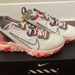 WOMENS NIKE NSW REACT VISION