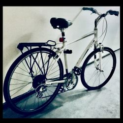 Giant Cypress Mens Bicycle/Size Large