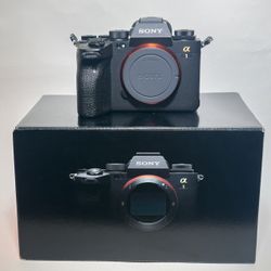 📸 Sony Alpha 1 (a1) – Pristine Condition + Grip
