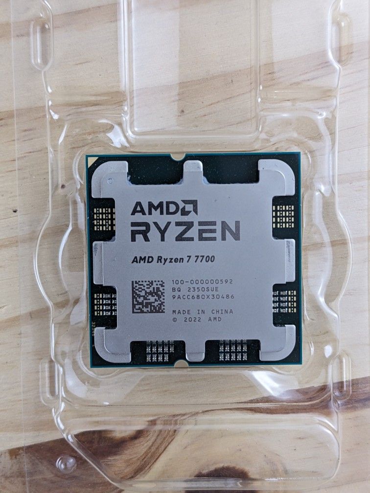 AMD Ryzen 7 7700 8-Core, 16-Thread Unlocked Desktop Processor up to 5.40GHz tested and working