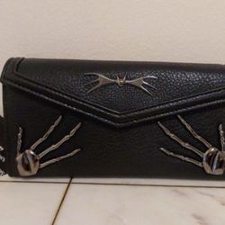 NBC JACK SKELLINGTON HANDS WALLET 