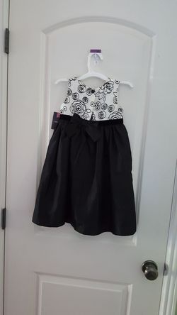 Girls dress, new with tags
