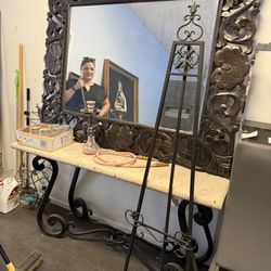 Entry Table And Mirror