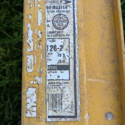 28' extension ladder fiberglass cracked at the end could cut off 1' and make it work