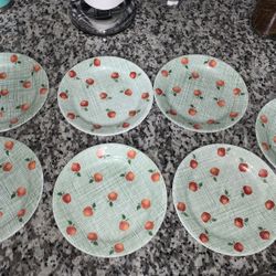 Great Corelle Plates Condition 7”