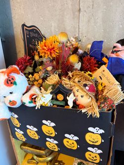 Halloween Decoration Bundle Box