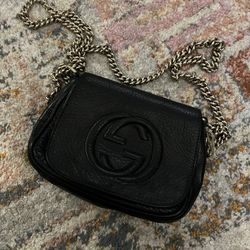 Small Black Leather Gucci Bag With Chain Authentic 
