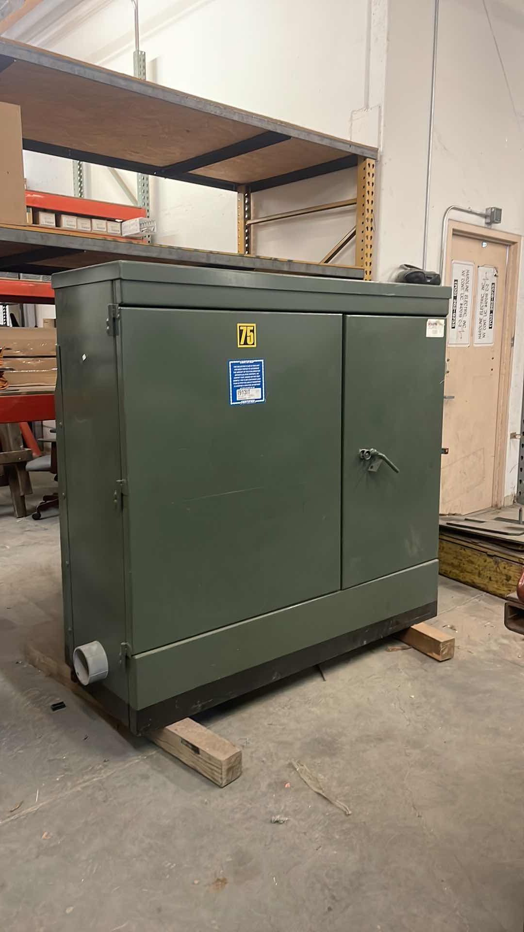 75 KVA 3-Phase Pad-Mount Transformer – 4160V Delta to 480Y/277V – Loadbreak Bushings – PAUWELS