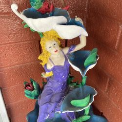 Beautiful Fountain For Decorate Your Front Or Back Yard $ 60 0r OBO