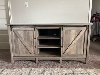 Modern Farmhouse Tv stand