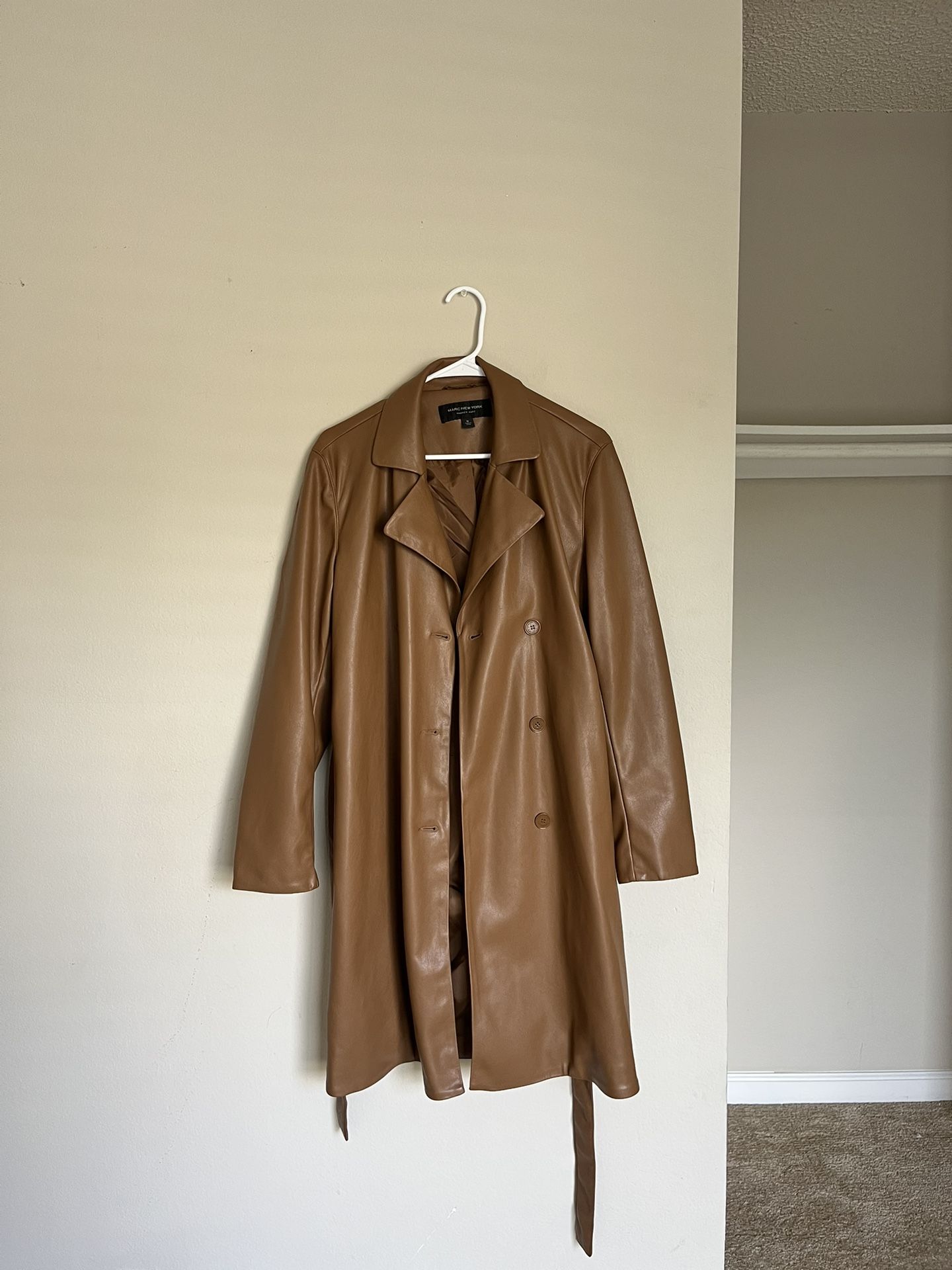 Trench Coat (medium)
