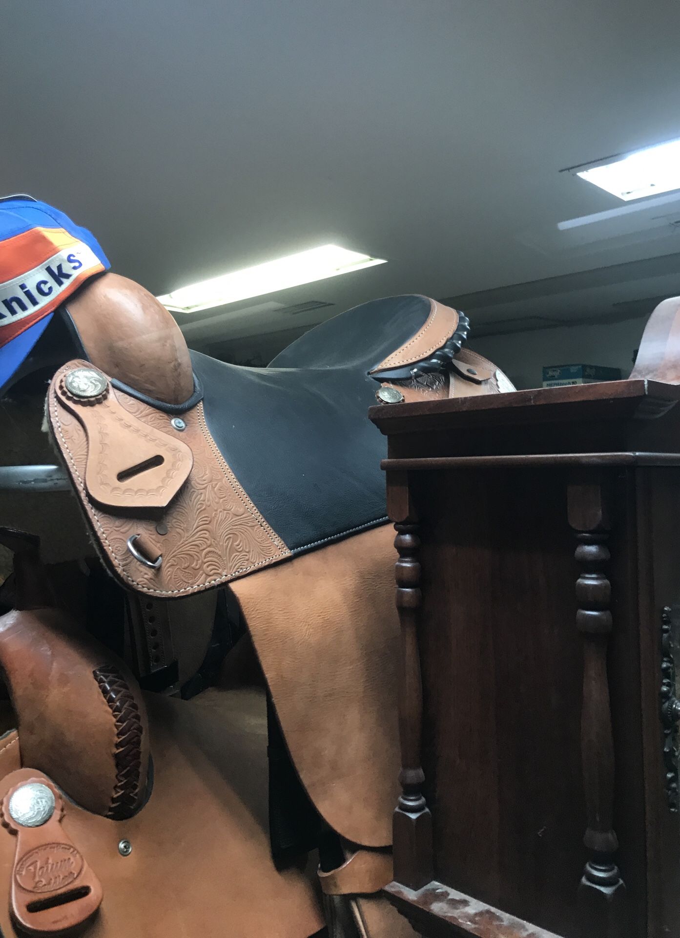 18 inch leather saddle new