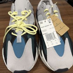 Adidas Yeezy WAVE RUNNERS 