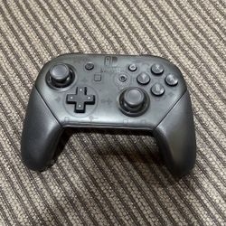Nintendo Switch Pro Controller 