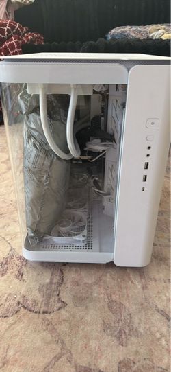 Skytech gamimg pc/Ryzen 7 9700X 8 core processor/(3.80 GHZ)16GB RAM/1TB SSD/RTX 5060 TI