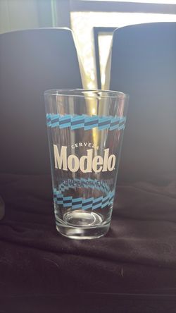 Cerveza Pint Glass