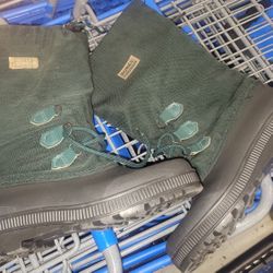 Pair New Sorel Winter Boot with Felt Liners Size 11 In Shoreline Area