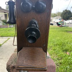 Kellog Antique Phone 