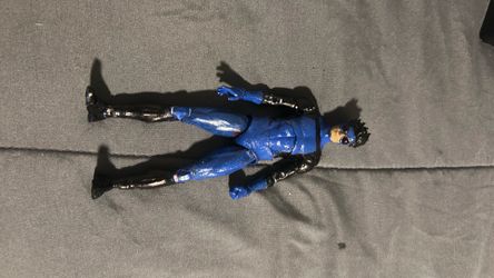 Invincible figure custom
