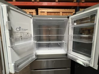LG InstaView Refrigerator w/ Dual Ice Maker