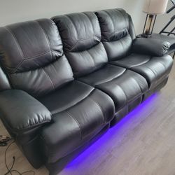 Black Leather Recliner Couch ** $500 OBO