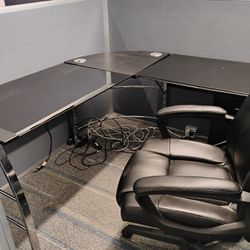 Office Desks And Chairs 
