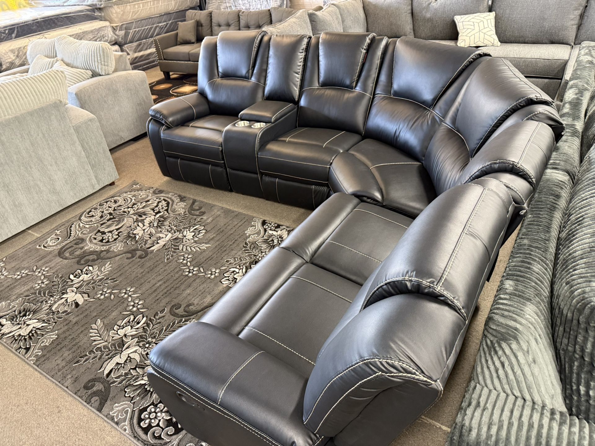 NEW SECTIONAL RECLINER $949
