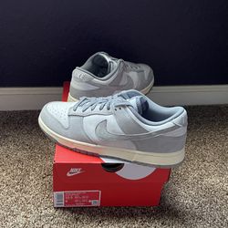 Brand New Dunk Low ‘Cool Grey Women’s Size 10.5/Men’s Size 9