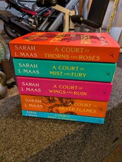 A Court Of book series (Sarah J. Maas)