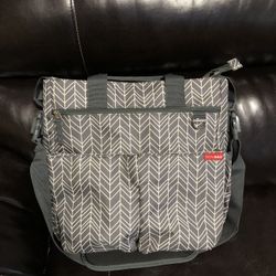 New! Diaper bag skip hop