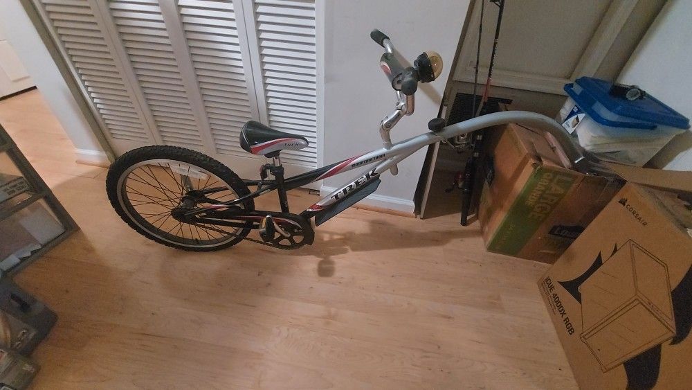 Trek Trailer Bike