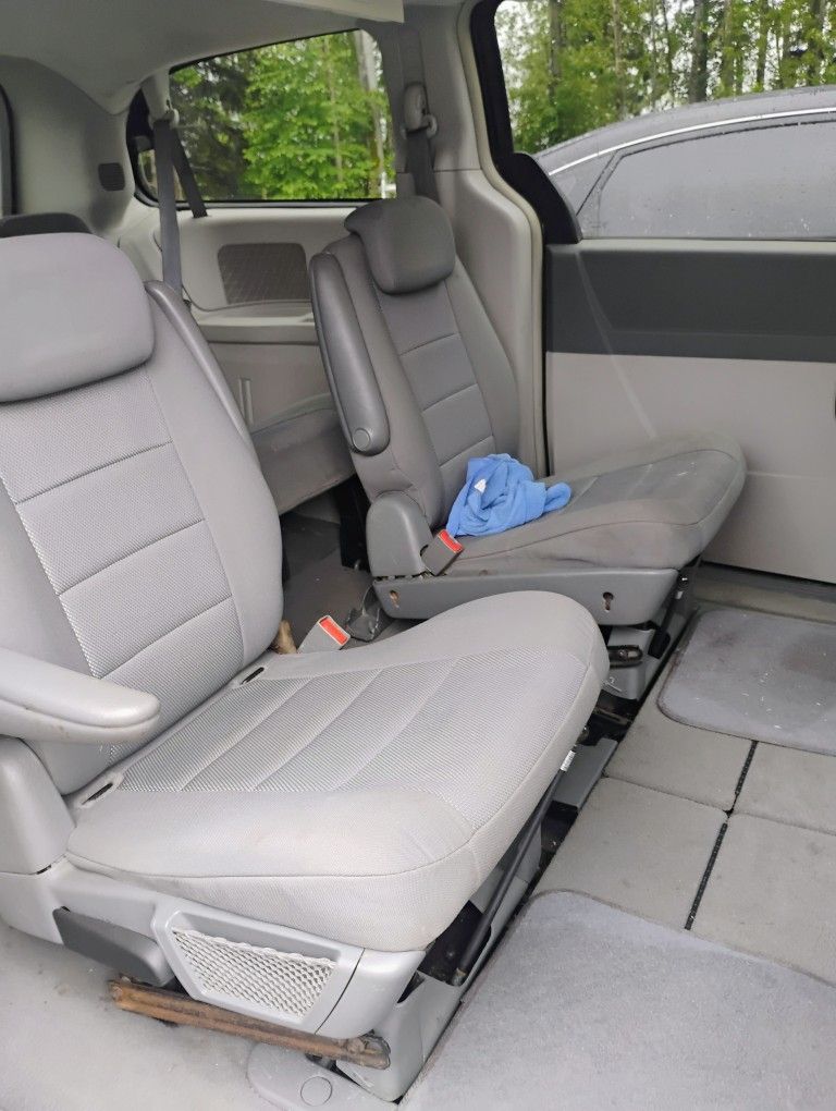 2008 Dodge Caravan