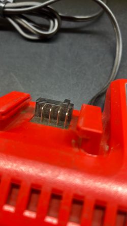 Milwaukee m18 and m12 charging station