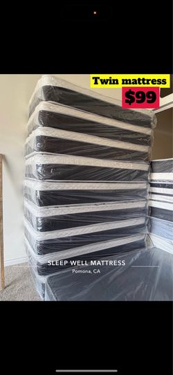 Twin size pillow top mattress