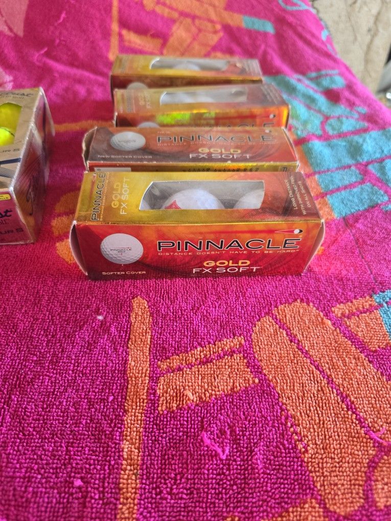 18 New GOLF BALLS