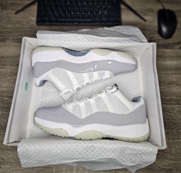 Jordan 11s "Cement Greys" SIZE 10 US