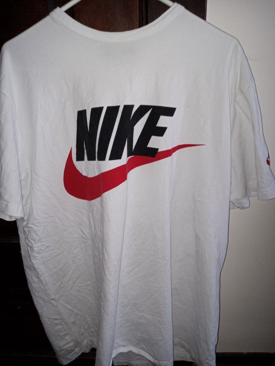 Nike T-shirt Men's 2X In Great Condition