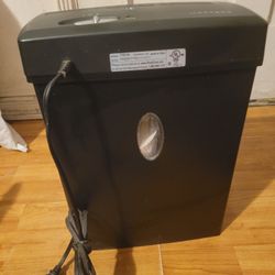 Embassy Paper Shredder 