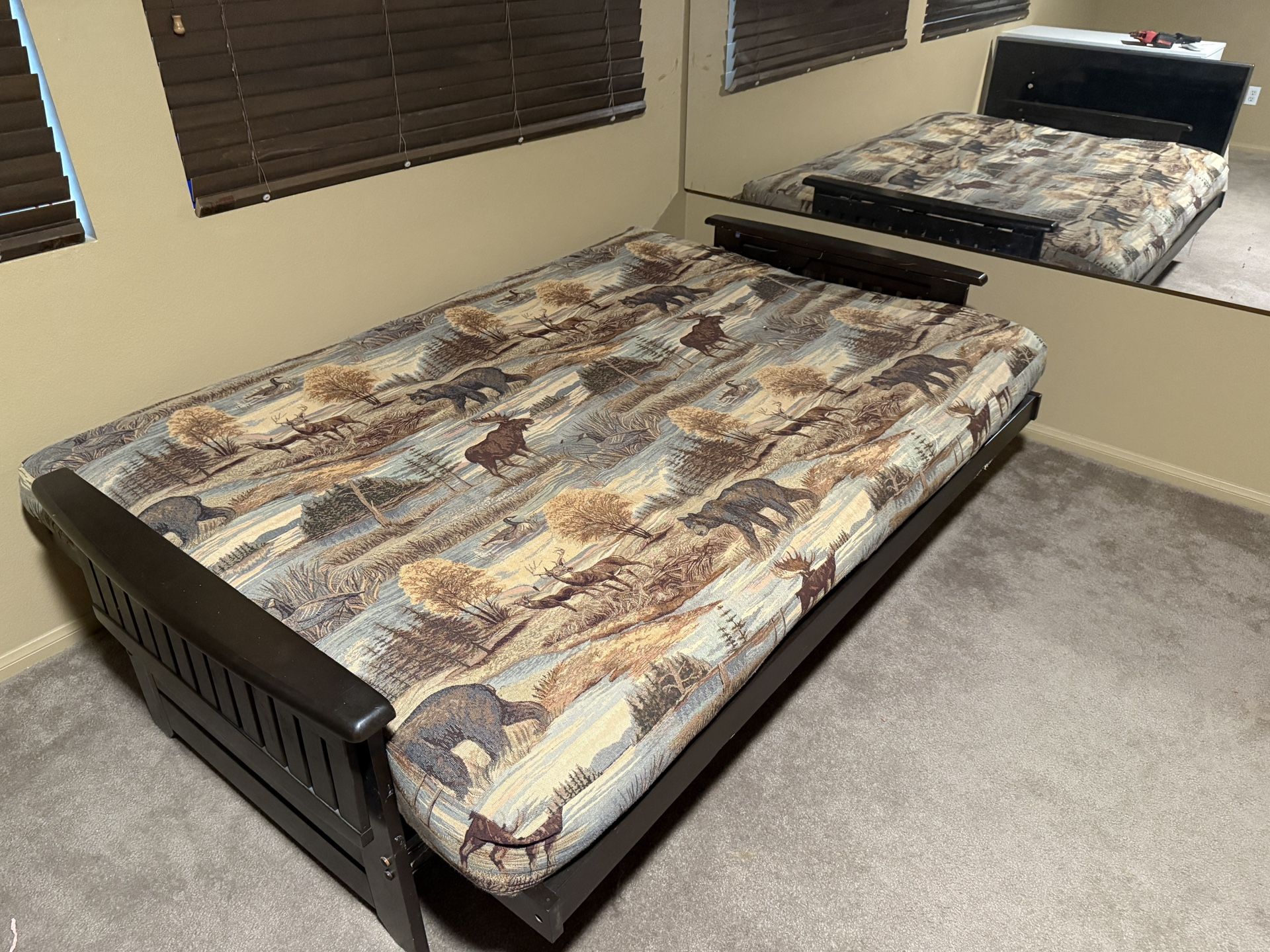 Queen Futon 