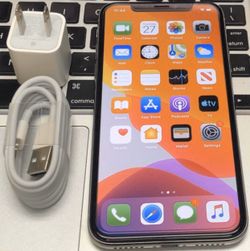 iPhone X 64GB Factory Unlocked-Silver